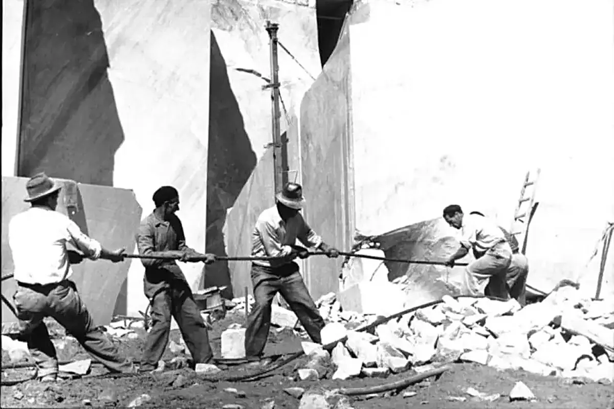 Quarry view in natural stone – Marmi di Carrara