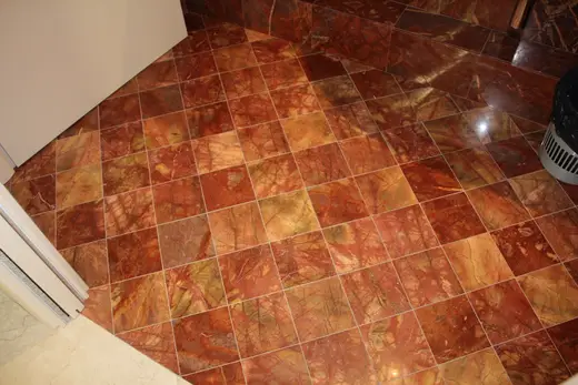 Slab surface in natural stone – Marmi di Carrara