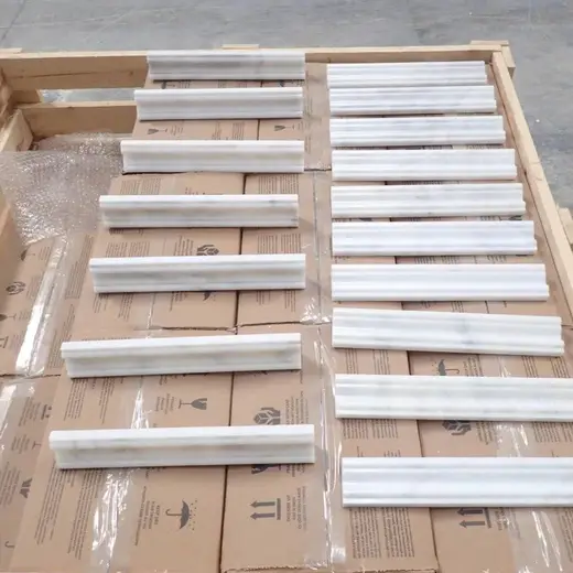 Slab surface in natural stone – Marmi di Carrara