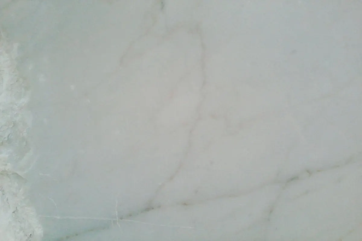 Slab surface in natural stone – Marmi di Carrara