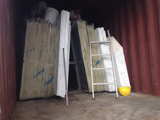 Slab surface in natural stone – Marmi di Carrara