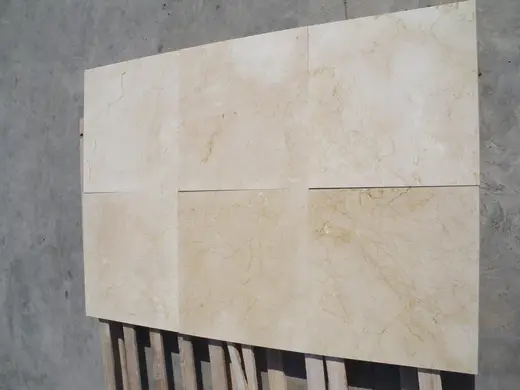 Slab surface in natural stone – Marmi di Carrara
