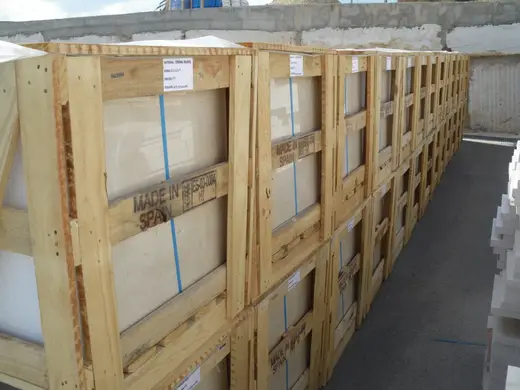 Slab surface in natural stone – Marmi di Carrara