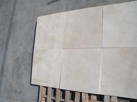 Slab surface in natural stone – Marmi di Carrara
