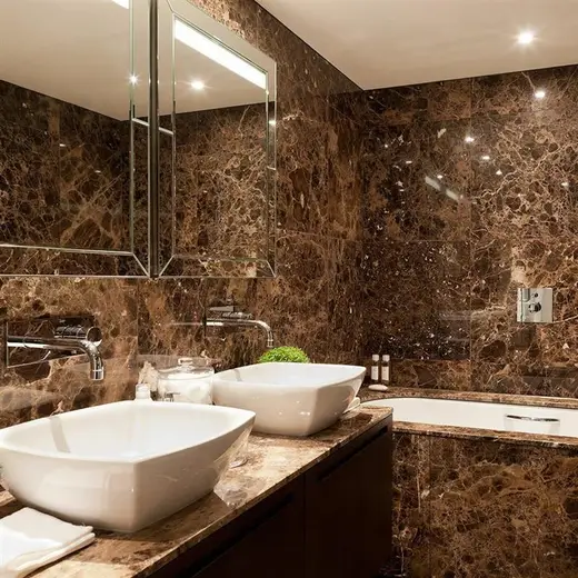 Slab surface in natural stone – Marmi di Carrara