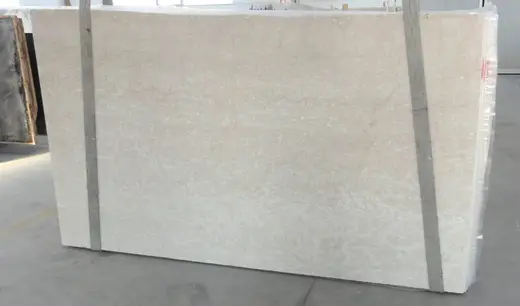 Slab surface in natural stone – Marmi di Carrara