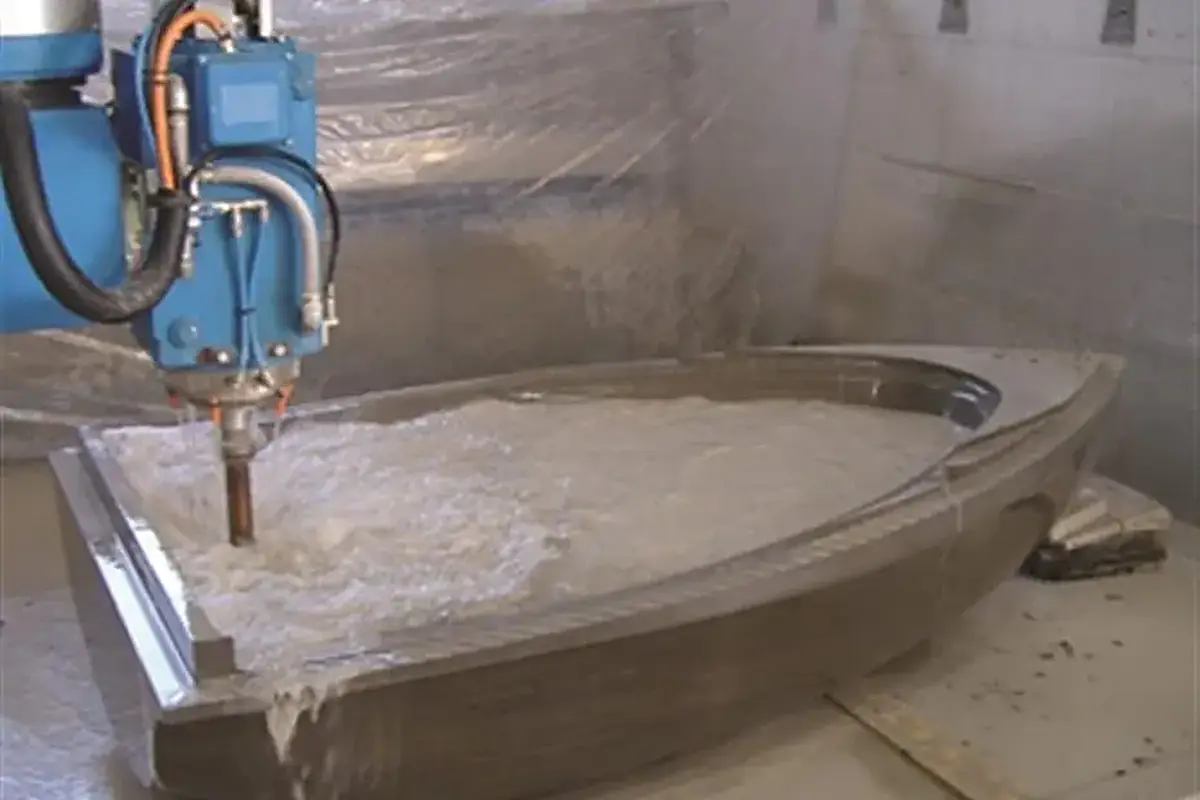 Slab surface in natural stone – Marmi di Carrara