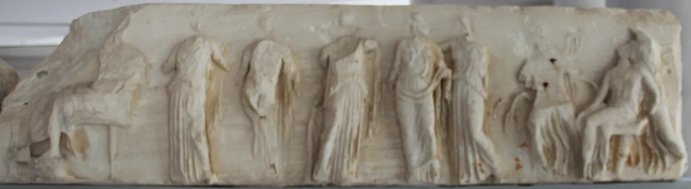 Slab surface: Acropolis Museum Pentelic Marble Frieze from the Temple of Athena Nike (28409105196) (crop