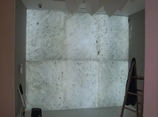Slab surface in natural stone – Marmi di Carrara