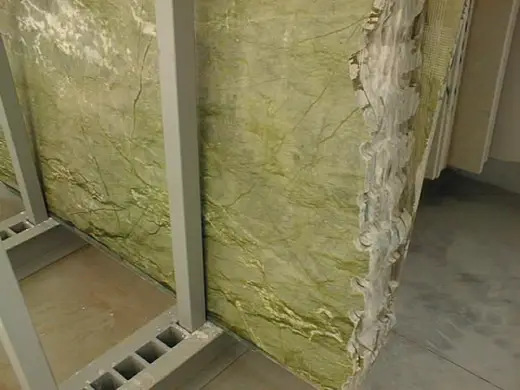 Slab surface in natural stone – Marmi di Carrara