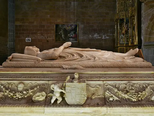 Slab surface: Figura yacente del príncipe Don Juan, Domenico di Alessandro Fancelli
