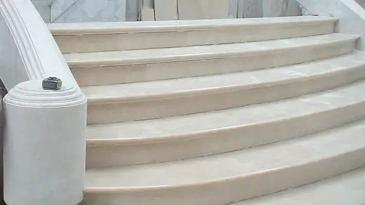 Staircase in natural stone – Marmi di Carrara
