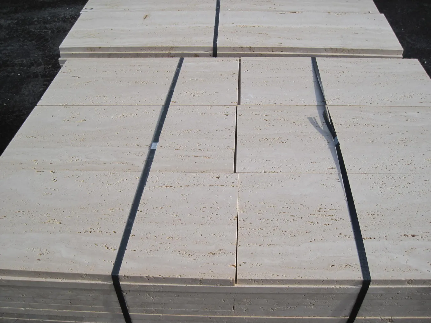 Piastrelle in pietra naturale – Marmi di Carrara