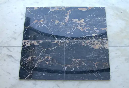 Tiles in natural stone – Marmi di Carrara