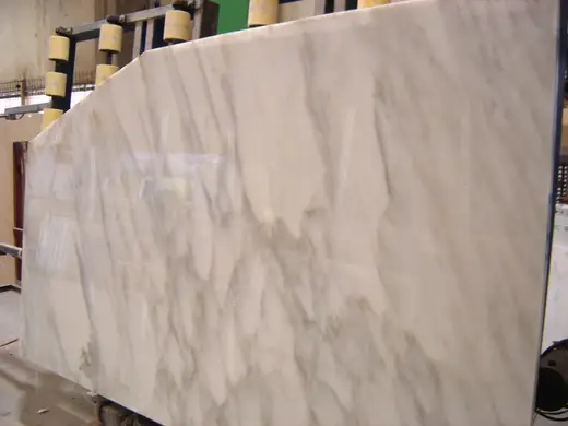 Mouldings and skirting in natural stone – Marmi di Carrara