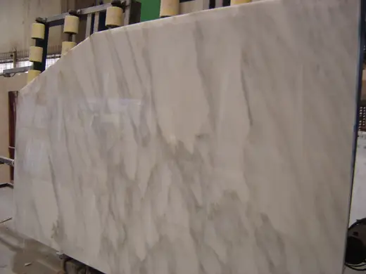 Mouldings and skirting in natural stone – Marmi di Carrara