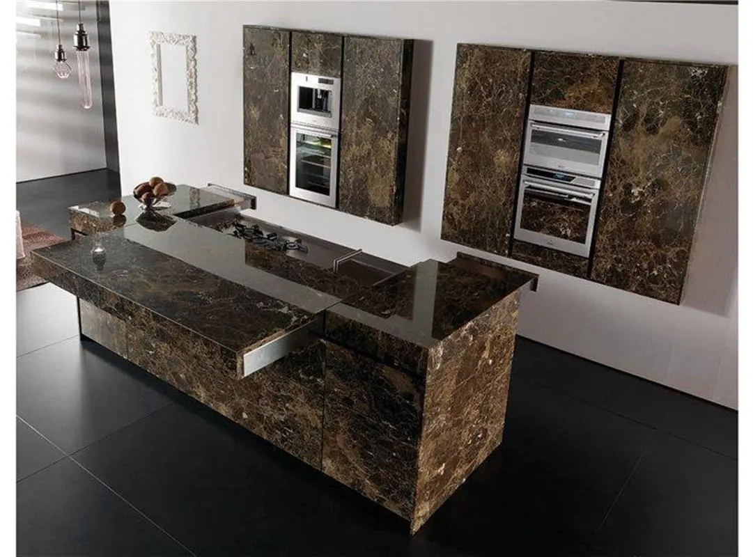 Wandverkleidung in Naturstein – Marmi di Carrara