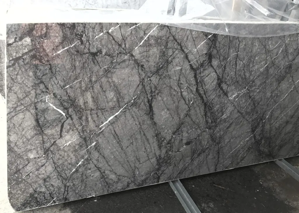 Grigio Dolomitico mármol, superficie de losa – Marmi di Carrara – verde, gris (2)