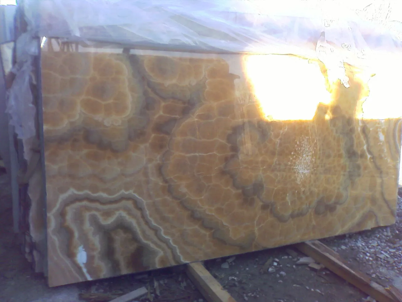 Honey Onyx мрамор, поверхность плиты – Marmi di Carrara – зелёный, серый (1)
