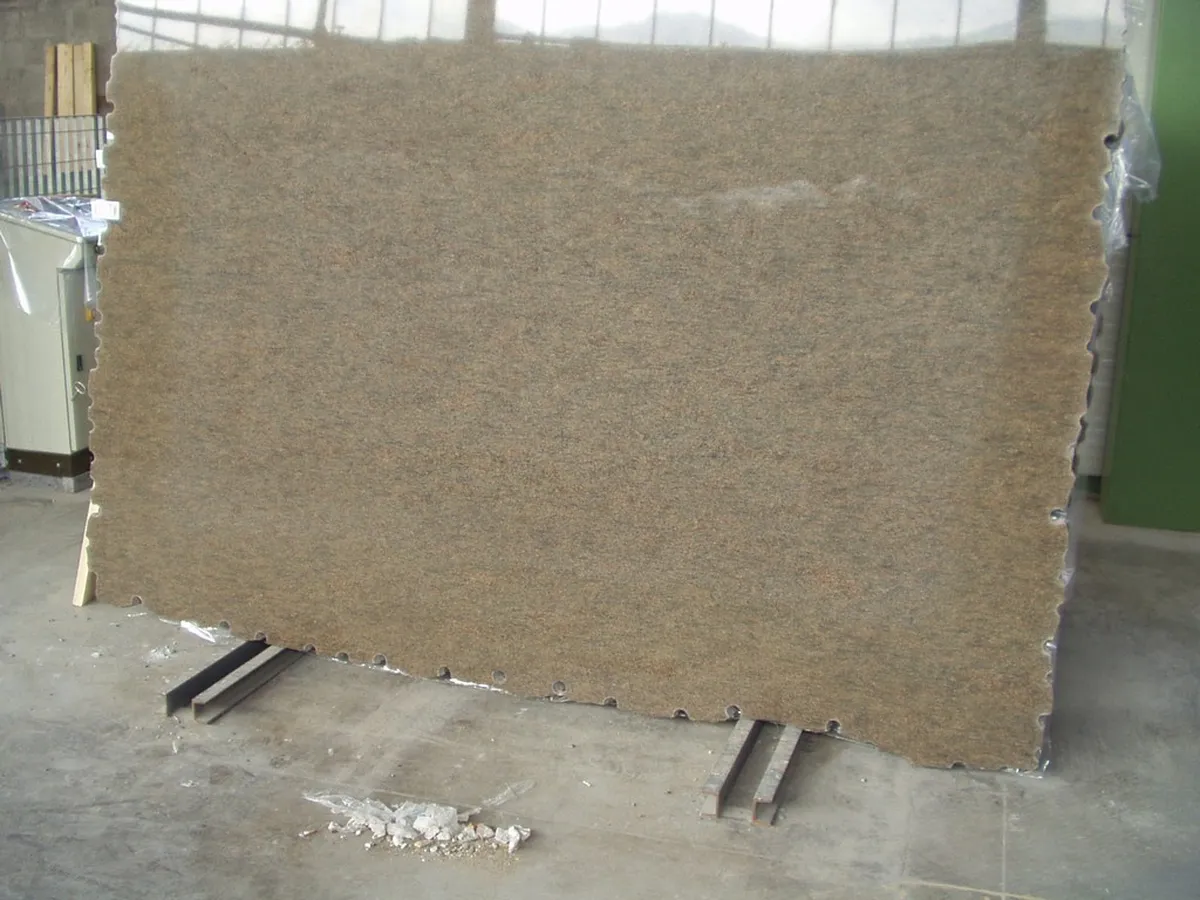 Juparana Brown marmo, superficie di lastra – Marmi di Carrara – grigio, verde (2)