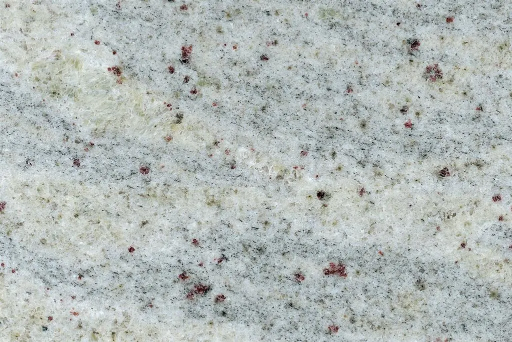Kashmir White гранит, поверхность плиты – Marmi di Carrara – светло-серый (1)