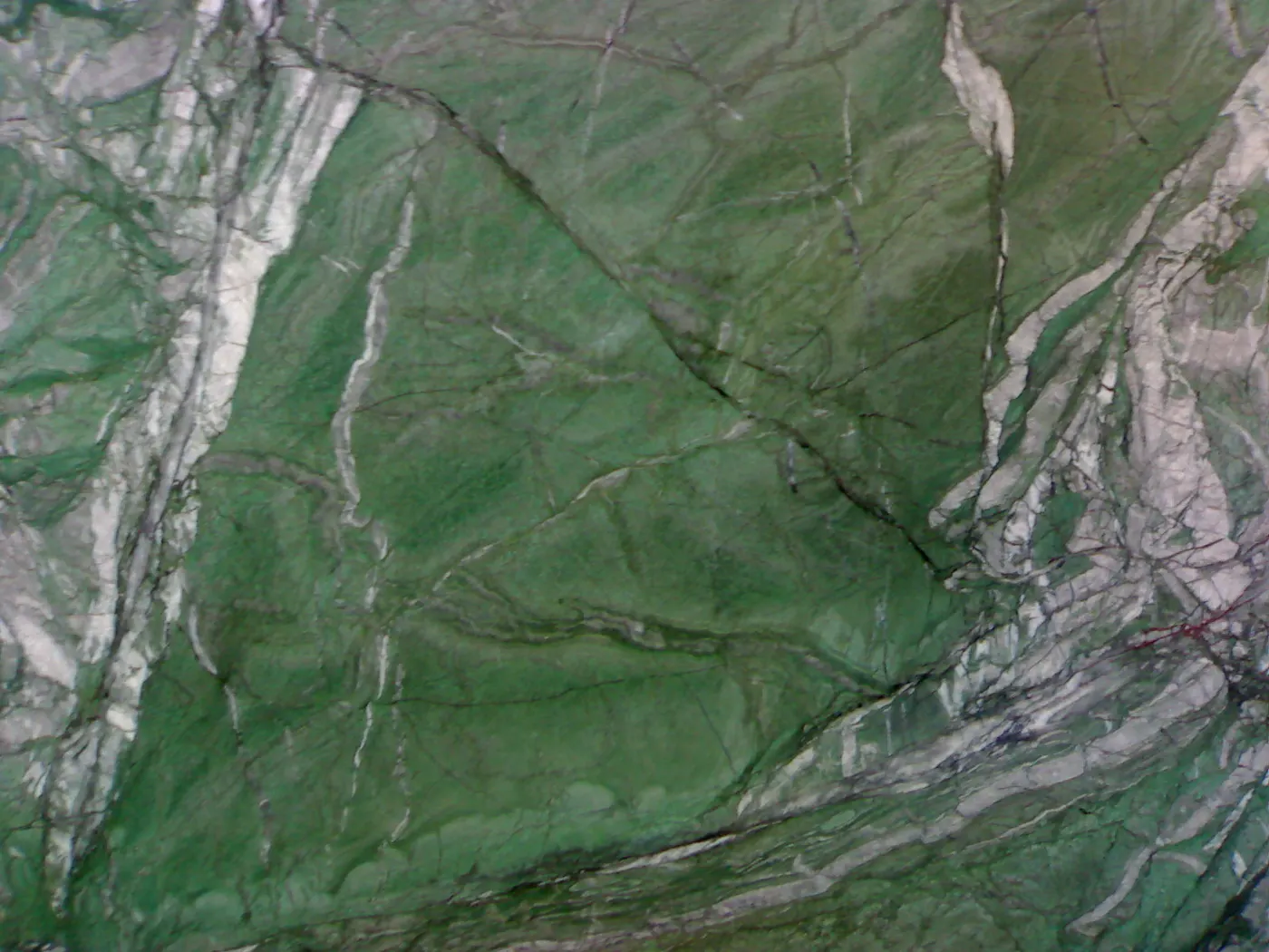 Malachite marbre, surface de dalle – Marmi di Carrara – anthracite, vert (2)