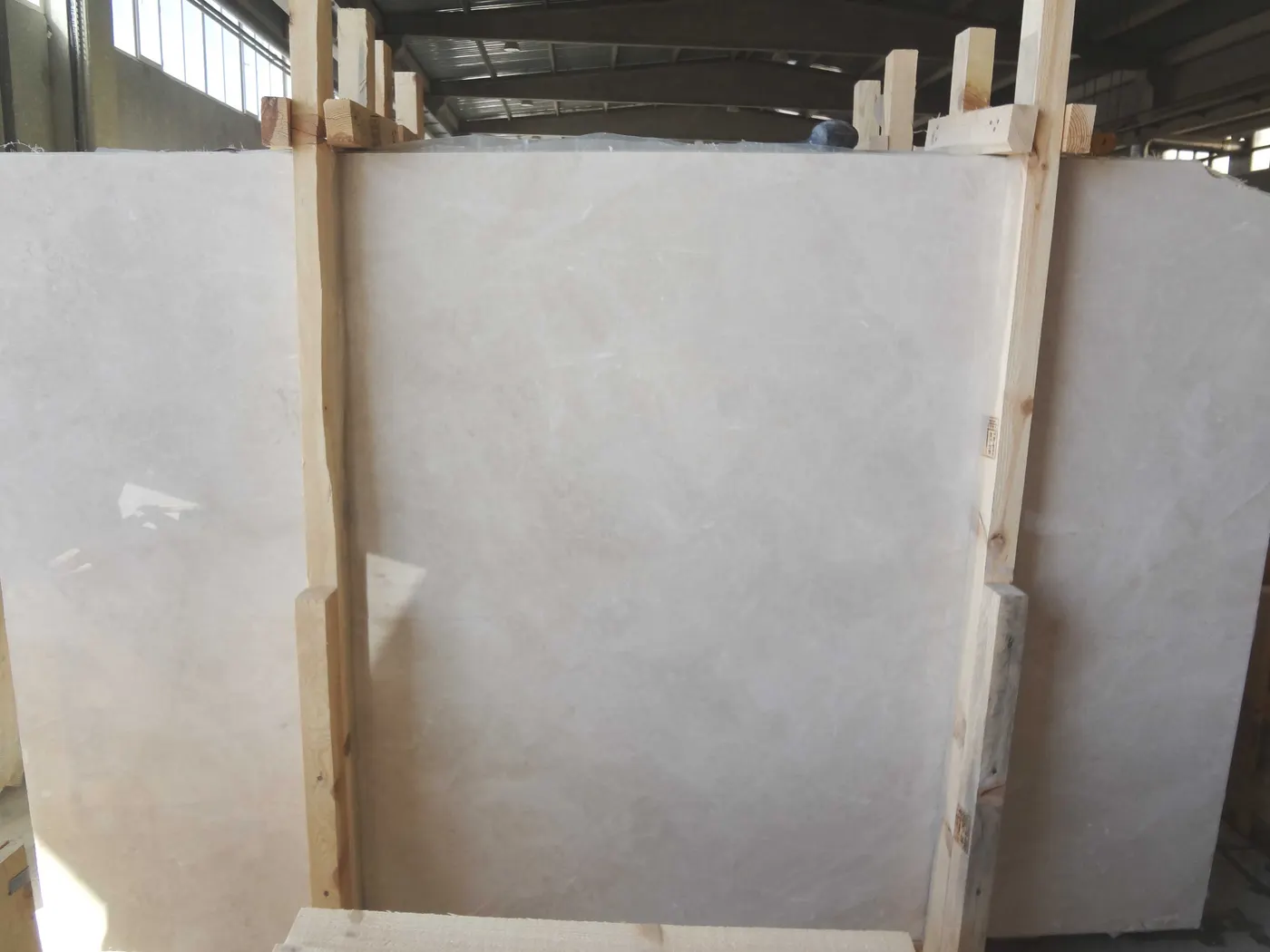 Marfil Turchia marble slab surface – Marmi di Carrara – light grey, grey (1)