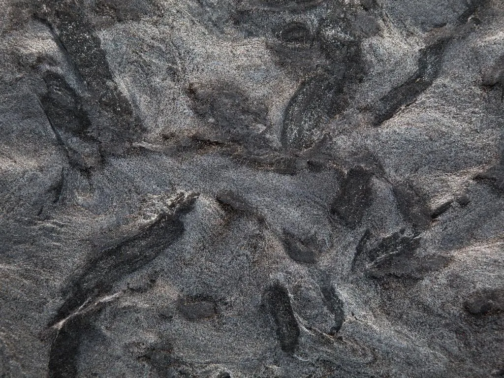 Matrix marble slab surface – Marmi di Carrara – charcoal, green (1)