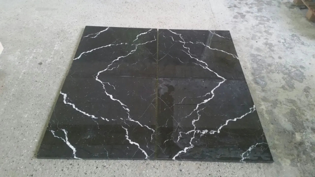 Nero Marquina Marmor, Plattenoberfläche – Marmi di Carrara – hellgrau, anthrazit (7)