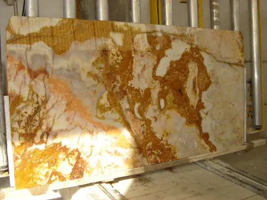 Onice Wonder оникс, поверхность плиты – Marmi di Carrara – коричневый, золотистый (2)