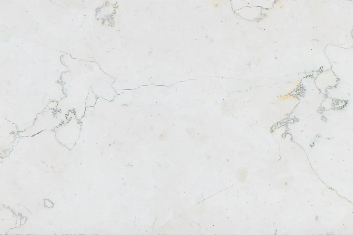 Perlino Bianco marble slab surface – Marmi di Carrara – white, ivory (1)