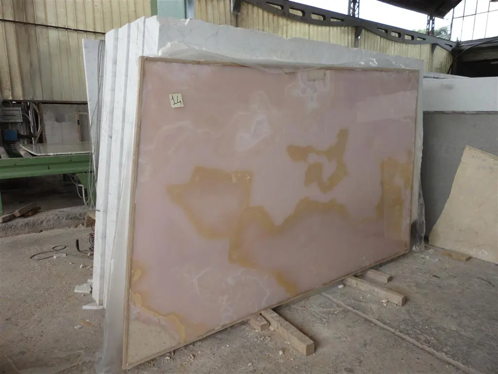 Pink Onyx ónix, superficie de losa – Marmi di Carrara – gris, antracita (4)