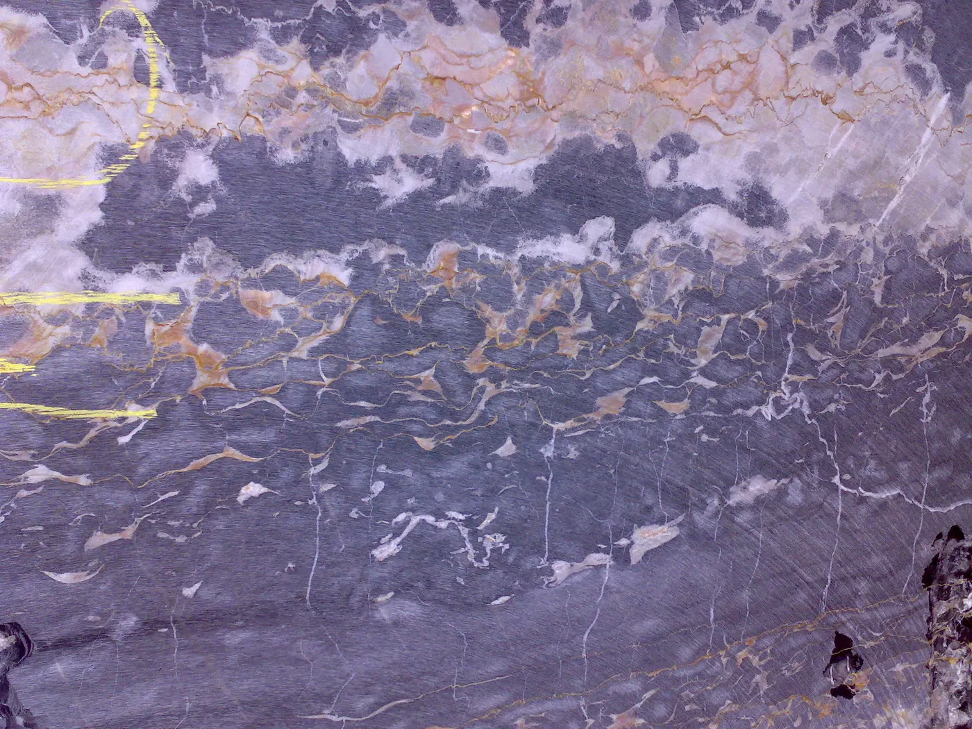 Portoro marbre, bloc de carrière – Marmi di Carrara – violet, gris clair (10)
