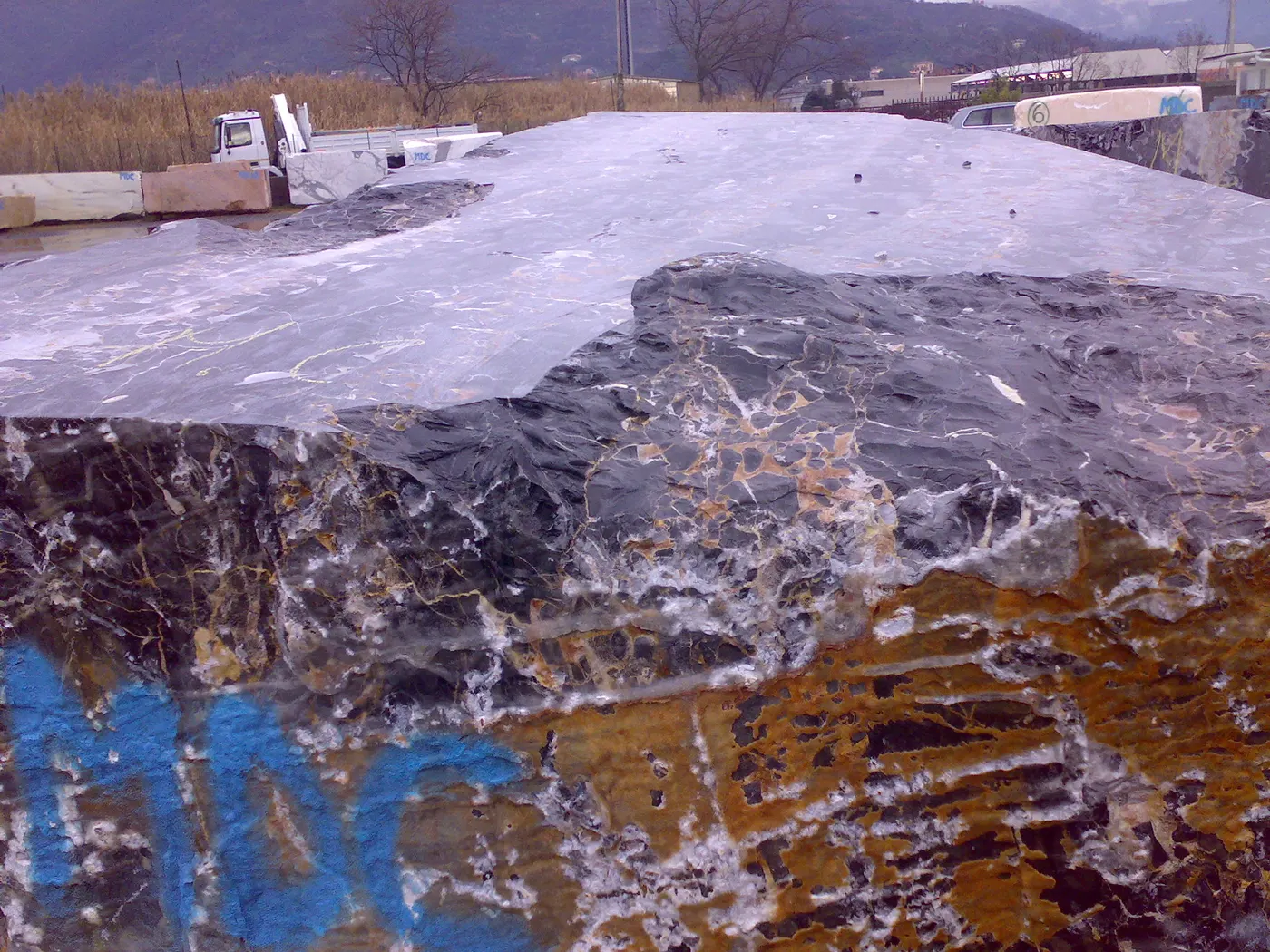 Portoro marble quarry block – Marmi di Carrara – violet, light grey (13)