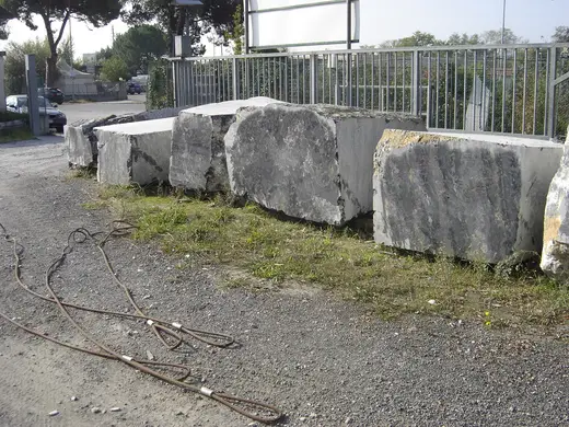 Portoro marbre, bloc de carrière – Marmi di Carrara – gris, vert (27)
