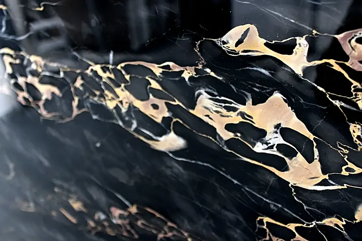 Portoro marbre, surface de dalle – Marmi di Carrara – noir, anthracite (35)
