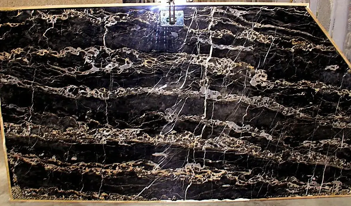 Portoro мрамор, поверхность плиты – Marmi di Carrara – чёрный, антрацитовый (44)