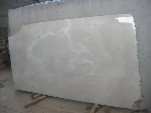 Pure White Onyx onyx slab surface – Marmi di Carrara – grey, light grey (1)