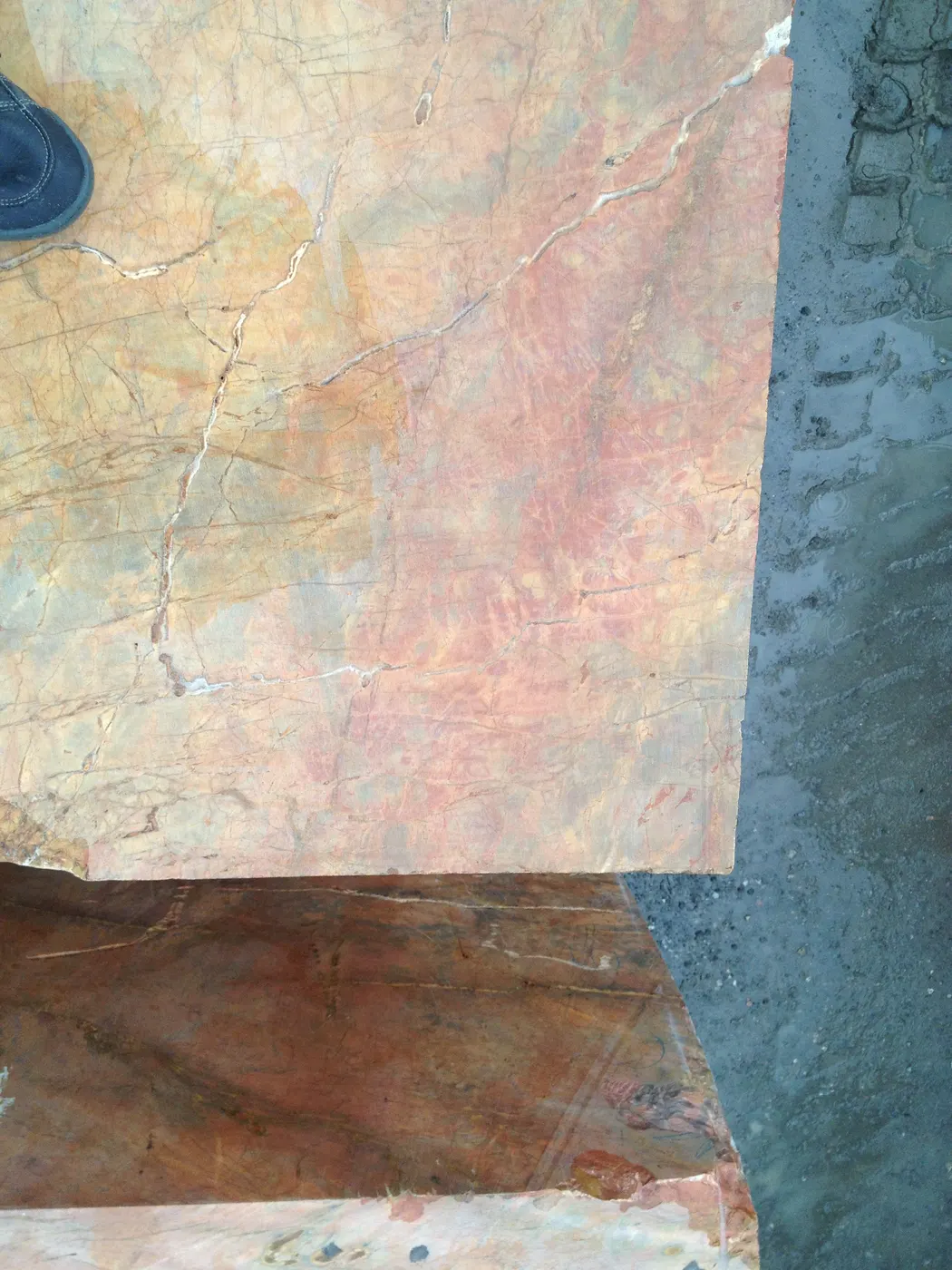 Rosso Damasco marble quarry block – Marmi di Carrara – beige, ivory (1)