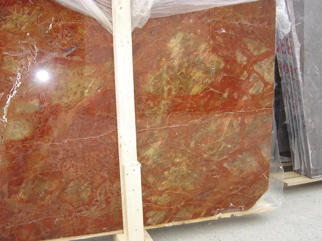 Rosso Damasco marbre, surface de dalle – Marmi di Carrara – rouge rouille, doré (67)