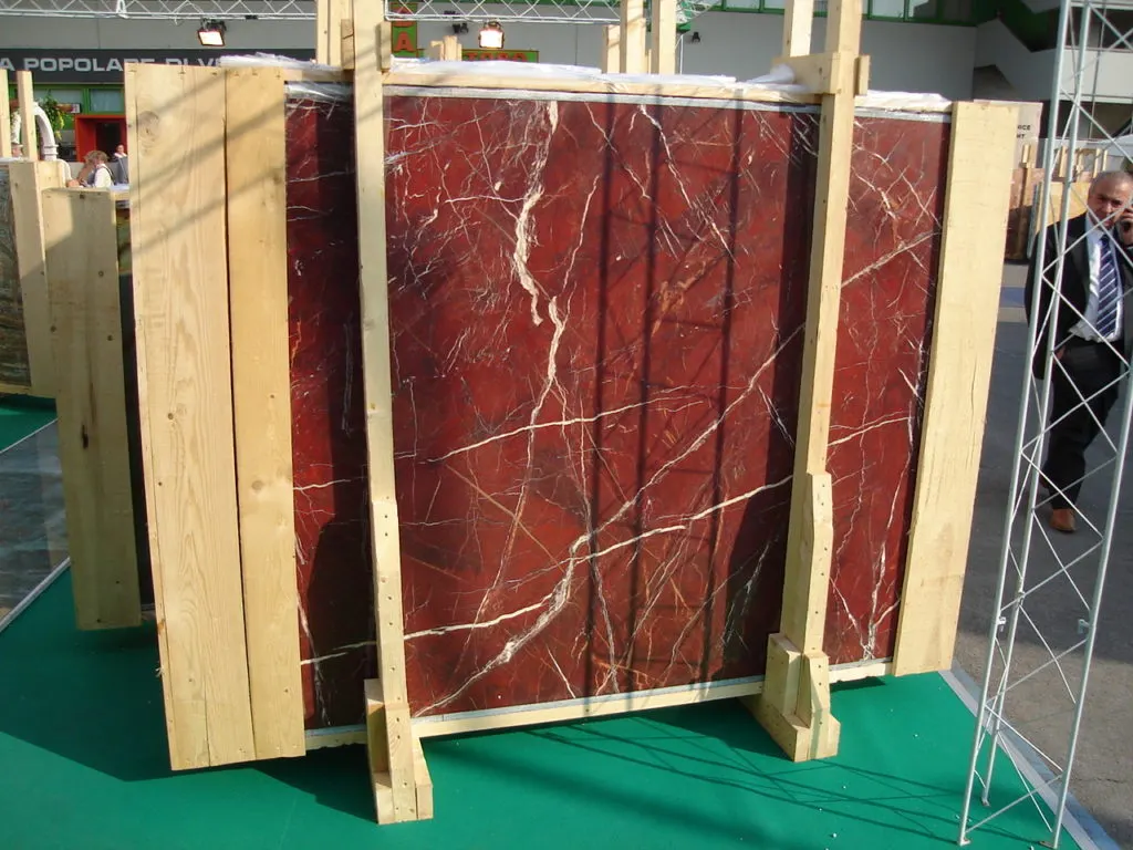 Rosso Diaspro Marmor, Plattenoberfläche – Marmi di Carrara – beige, rostrot (13)