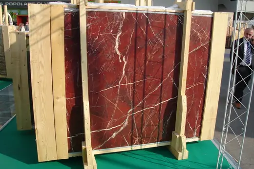 Rosso Diaspro marbre, surface de dalle – Marmi di Carrara – rouge rouille, gris (15)