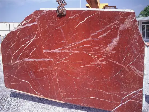 Rosso Diaspro marbre, surface de dalle – Marmi di Carrara – rouge rouille, gris clair (18)