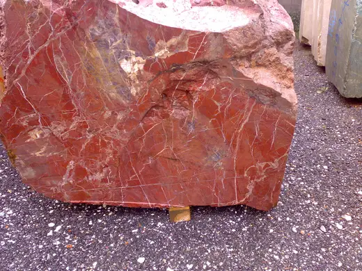 Rosso Diaspro marbre, bloc de carrière – Marmi di Carrara – rouge rouille, gris (7)