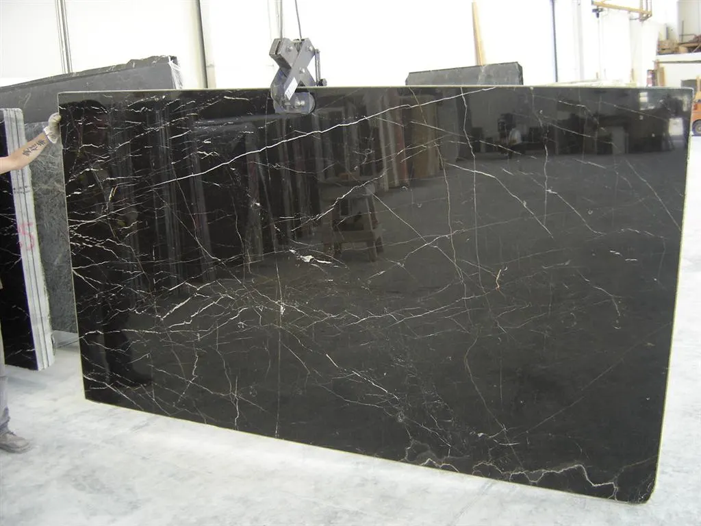 Saint Laurent marble slab surface – Marmi di Carrara – charcoal, white (13)