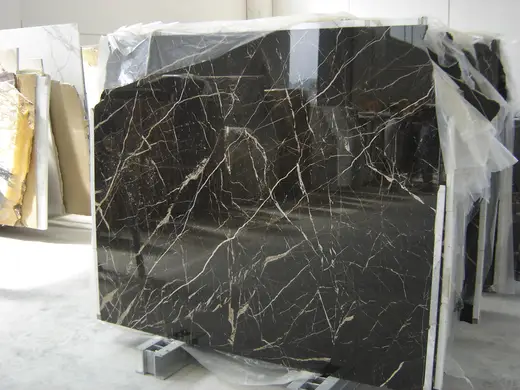 Saint Laurent marble slab surface – Marmi di Carrara – charcoal, ivory (5)