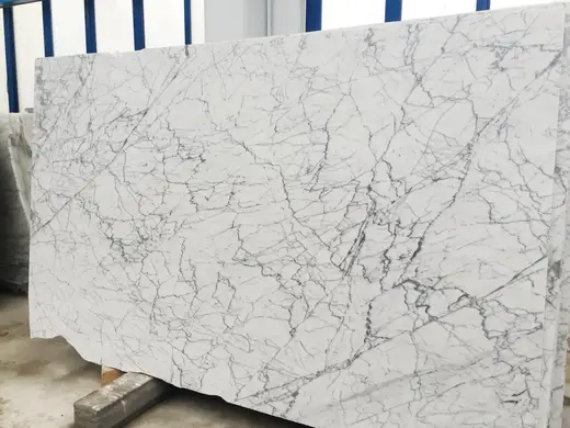 Statuarietto marble slab surface – Marmi di Carrara – ivory, light grey (14)