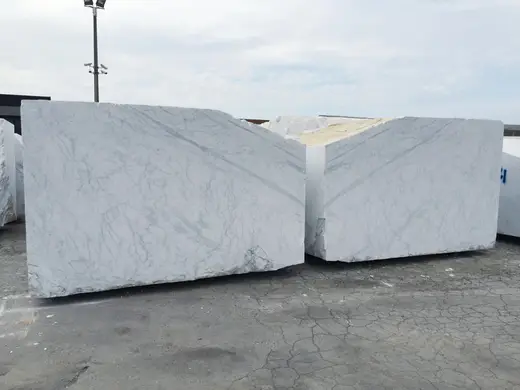 Statuarietto marble slab surface – Marmi di Carrara – light grey, white (20)