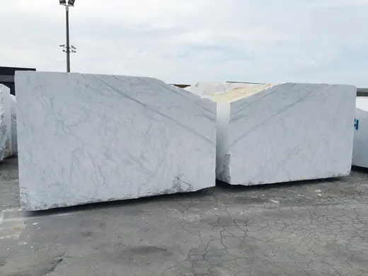 Statuarietto marble slab surface – Marmi di Carrara – light grey, white (21)