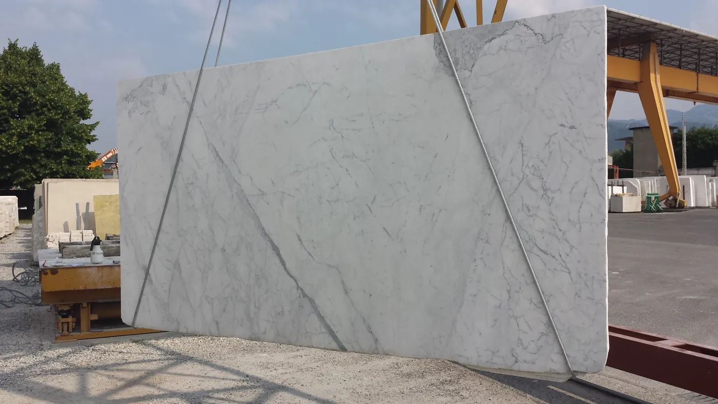 Statuarietto marble slab surface – Marmi di Carrara – grey, light grey (37)